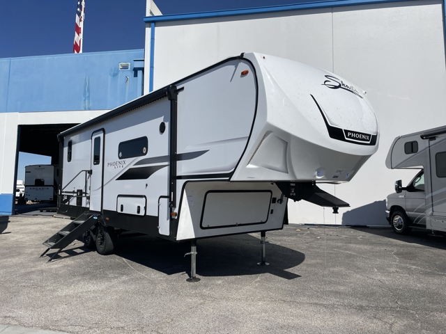 2026 Shasta Phoenix Lite 218SE — photo 1 of 8