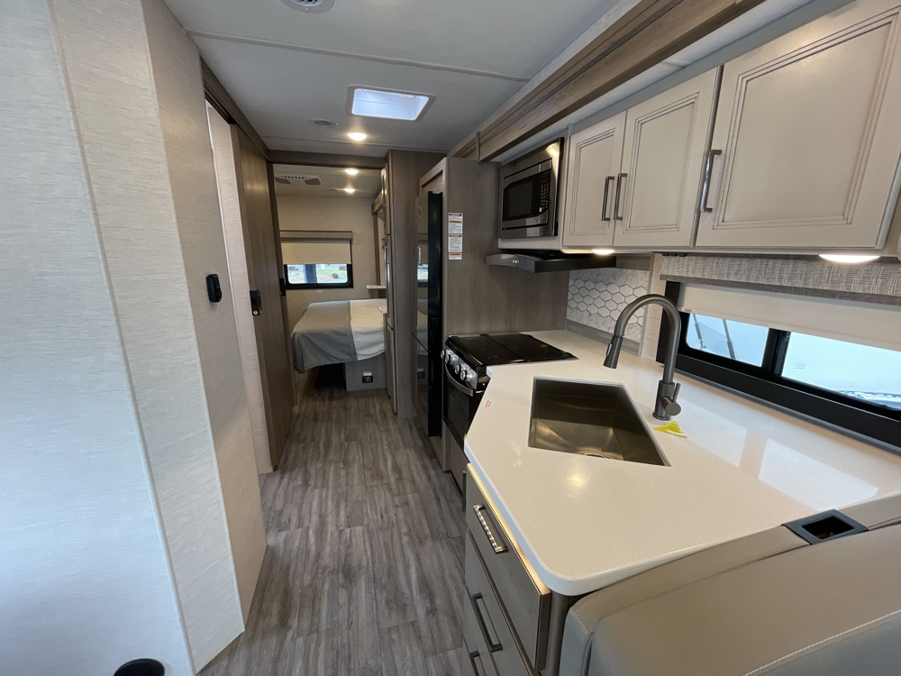 2026 Thor Ace 30C — photo 4 of 8