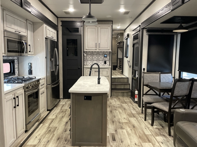 2023 K-Z RV Durango Gold 358RPQ — photo 7 of 8