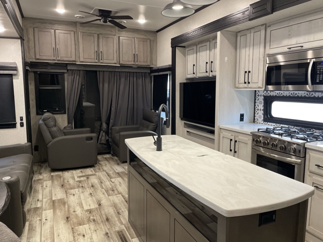 2023 K-Z RV Durango Gold 358RPQ — photo 3 of 8