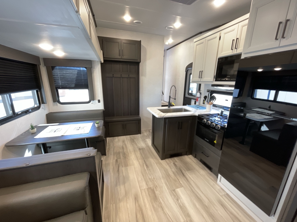 2026 Keystone Arcadia Select 24SRE — photo 4 of 8