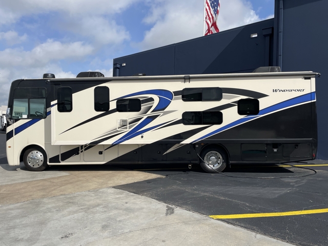 2022 Thor Windsport 34J — photo 6 of 8