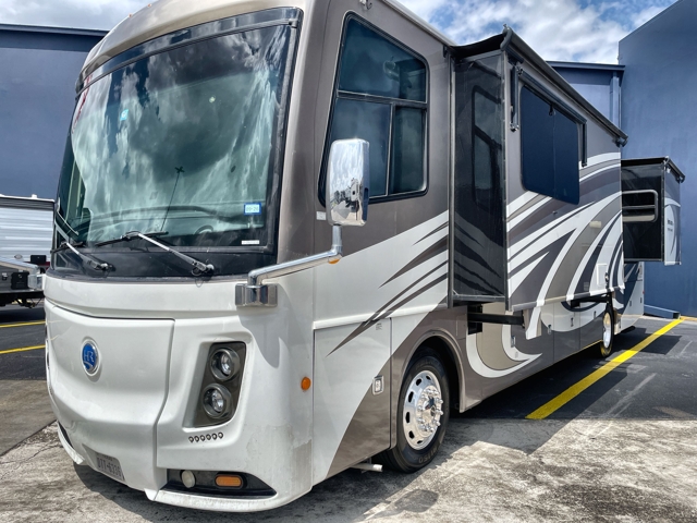 2017 Holiday Rambler Endeavor Xe 37R — photo 5 of 8