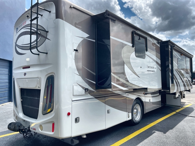 2017 Holiday Rambler Endeavor Xe 37R — photo 7 of 8