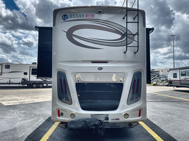 2017 Holiday Rambler Endeavor Xe 37R — photo 6 of 8