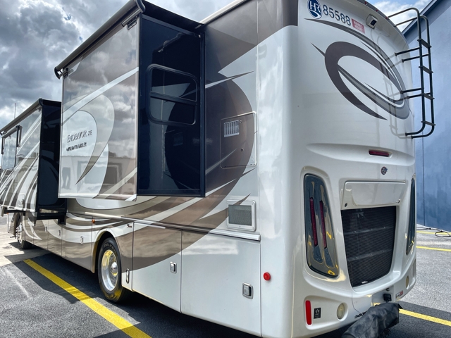 2017 Holiday Rambler Endeavor Xe 37R — photo 3 of 8