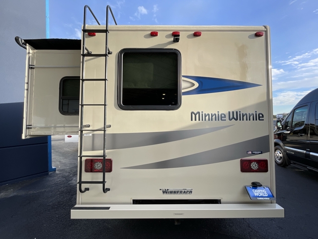 2024 Winnebago Minnie Winnie 22M — photo 7 of 8