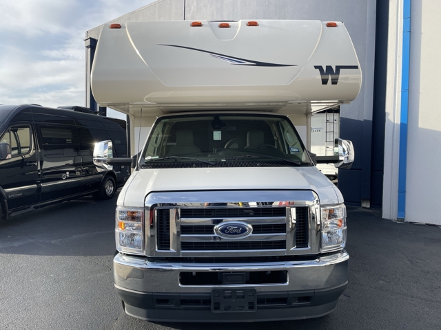 2024 Winnebago Minnie Winnie 22M — photo 5 of 8