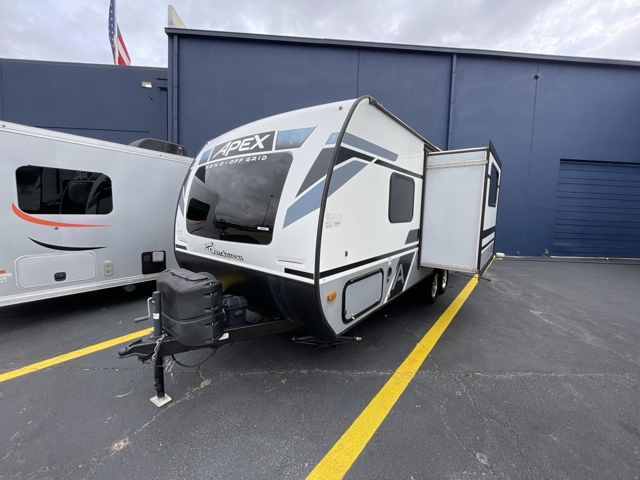 2023 Coachmen Apex Nano 201RBS — photo 5 of 8