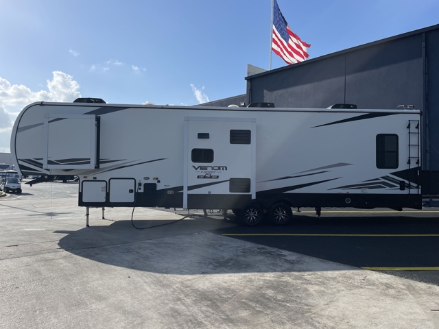 2022 K-Z RV Venom V-series 3413TK — photo 6 of 8