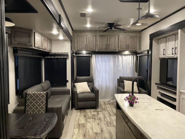 2022 K-Z RV Durango Gold 358RPQ — photo 3 of 8