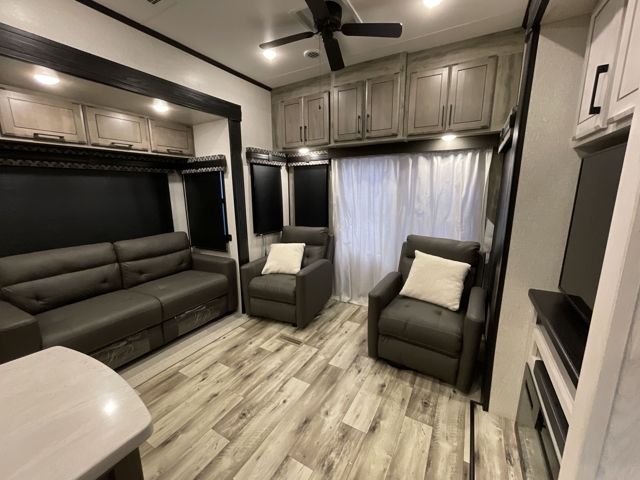 2022 K-Z RV Durango Gold 358RPQ — photo 4 of 8