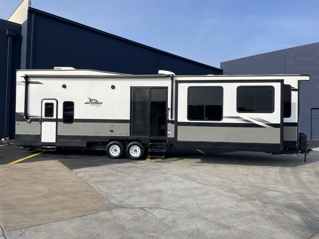 2024 Jayco Jay Flight Bungalow 40LOFT — photo 6 of 8