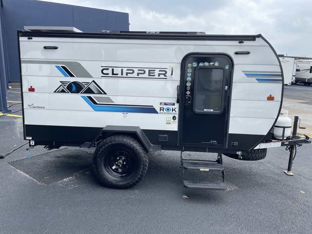 2025 Coachmen Clipper 9000ROK — photo 5 of 8