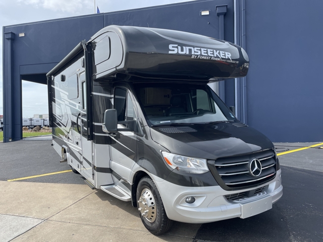 2023 Forest River Sunseeker MBS 2400B — photo 1 of 8