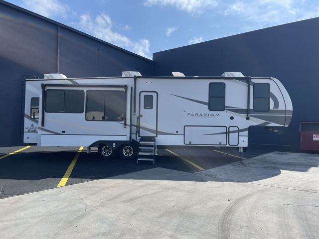 2023 Alliance Paradigm 340RL — photo 6 of 8