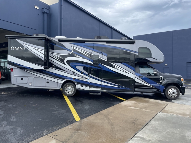 2023 Thor Omni XG32 — photo 5 of 8