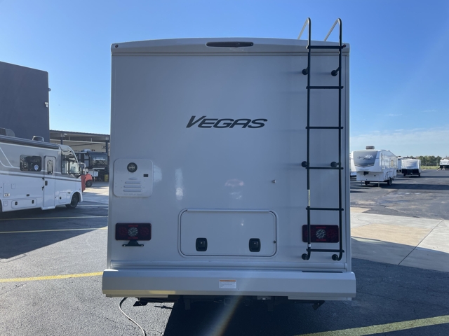 2027 Thor Vegas 26.1 — photo 6 of 8