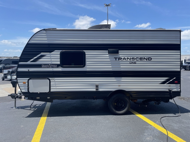 2025 Grand Design Transcend One 151RB — photo 6 of 8