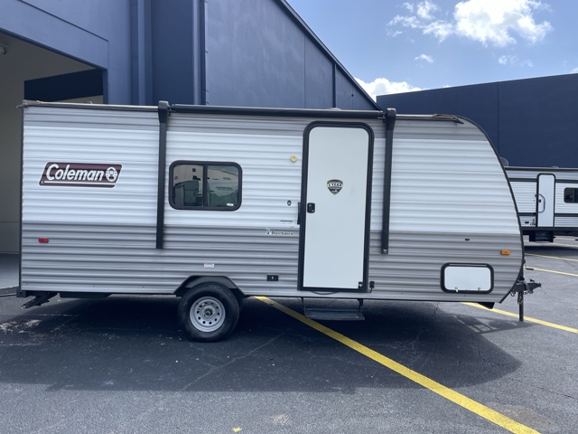 2024 Coleman Coleman Lantern LT 17R — photo 4 of 8