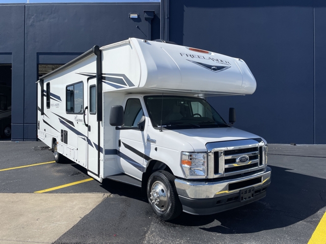 2023 Coachmen Freelander 31MB — photo 1 of 8