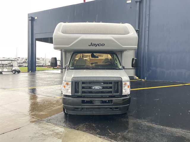 2027 Jayco Greyhawk 30Z — photo 4 of 8