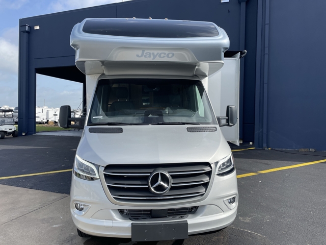 2027 Jayco Melbourne Prestige 25LP — photo 4 of 8