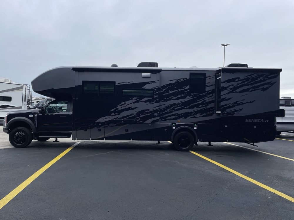 2026 Jayco Seneca XT 35L — photo 6 of 8