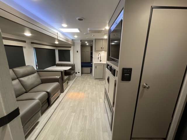 2024 K-Z RV Connect 302RBK — photo 3 of 8
