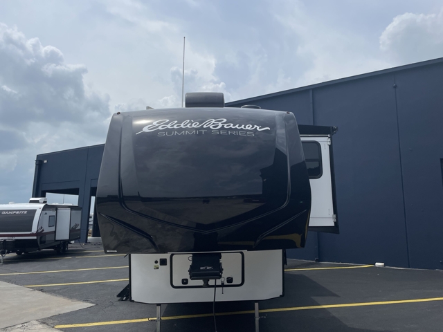 2027 Dutchmen Eddie Bauer Summit 3511RK — photo 5 of 8