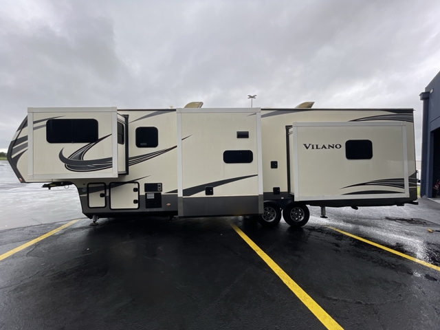 2019 Vanleigh Vilano 375FL — photo 5 of 7