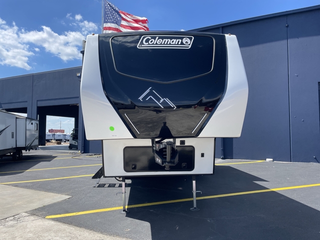 2026 Keystone Coleman Legacy 2800SUNDECK — photo 4 of 8