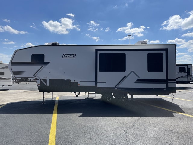 2026 Keystone Coleman Legacy 2800SUNDECK — photo 6 of 8