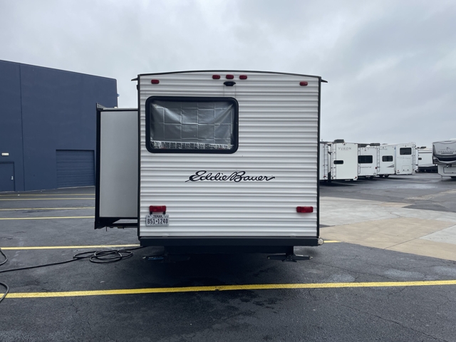 2024 Heartland Eddie Bauer 320BH-C — photo 7 of 8