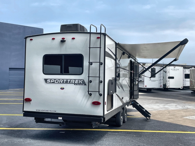 2023 Venture RV Sporttrek 251VFK — photo 7 of 8