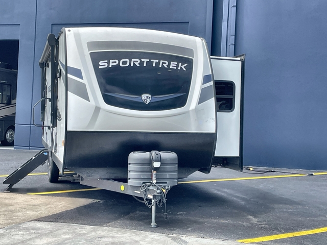 2023 Venture RV Sporttrek 251VFK — photo 4 of 8