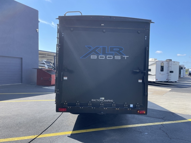 2022 Forest River XLR Boost 27QB — photo 7 of 8