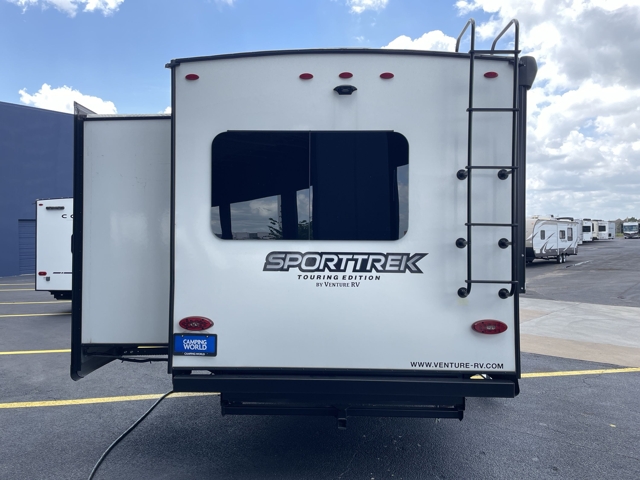 2024 Venture RV Sporttrek Touring Edition 333VMI — photo 7 of 8