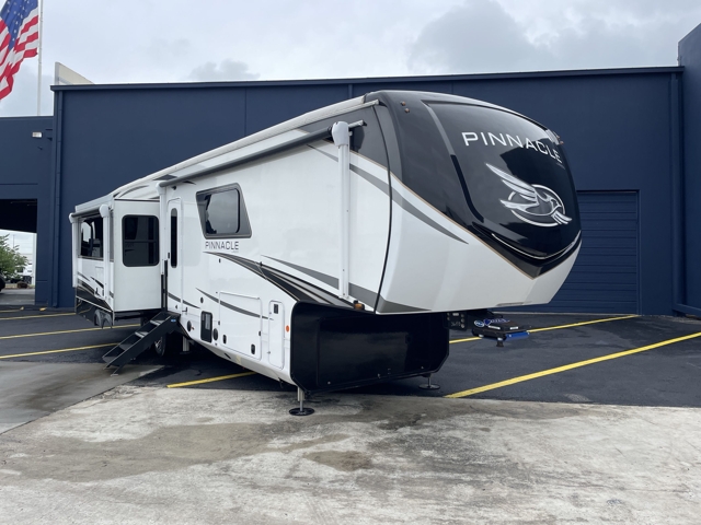 2024 Jayco Pinnacle 36FBTS — photo 1 of 8