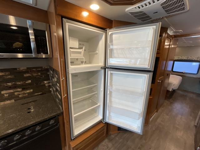 2018 Holiday Rambler Vacationer Xe 32A — photo 8 of 8