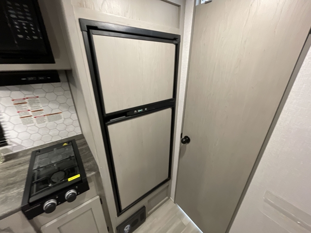 2023 Coachmen Clipper 18BHS — photo 8 of 8
