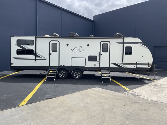 2021 Coachmen Spirit Ultra Lite 3272BH — photo 4 of 8