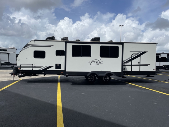2021 Coachmen Spirit Ultra Lite 3272BH — photo 5 of 8