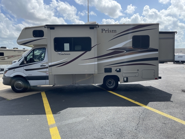 2017 Coachmen Prism 2250LE — photo 5 of 8