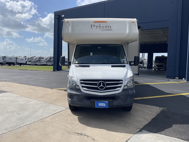 2017 Coachmen Prism 2250LE — photo 4 of 8