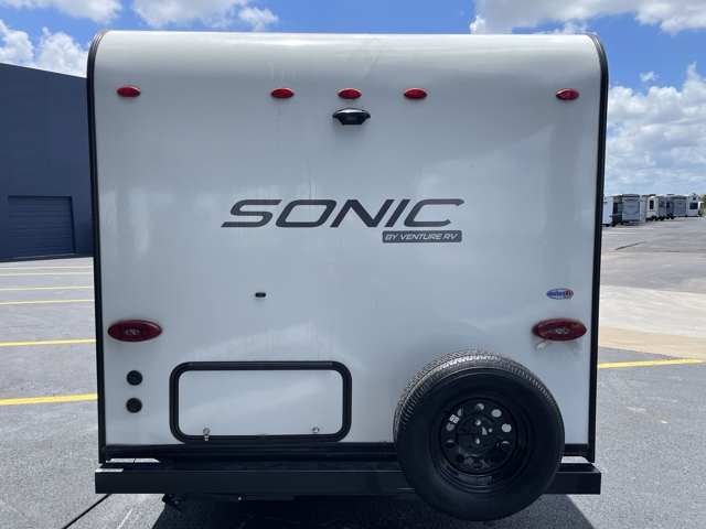 2025 Venture RV Sonic 211VDB — photo 7 of 8
