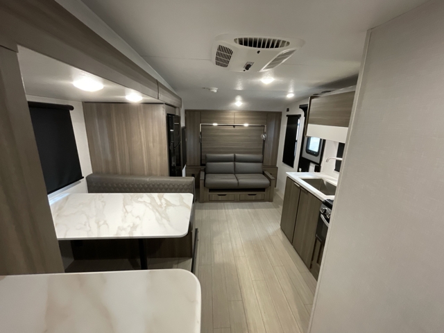 2025 Venture RV Sonic 211VDB — photo 3 of 8
