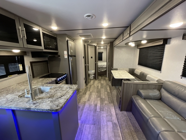 2021 Crossroads Volante 32FB — photo 3 of 8