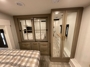 bedroom-closet