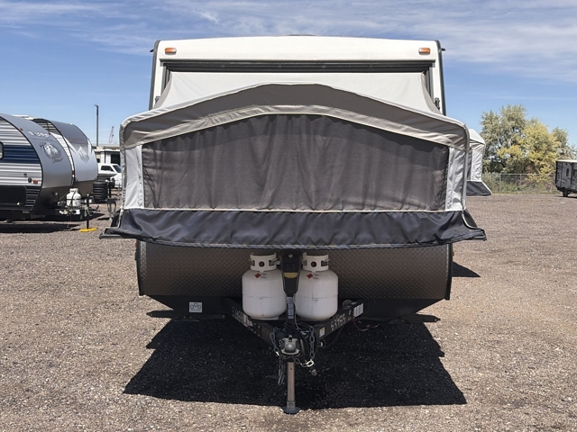 2020 Forest River Solaire Expandable 185X — photo 5 of 8
